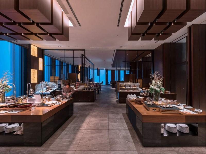 Hotel Sky Tower 5*